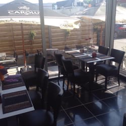 Siri Thai - De lounge vanachter met het terras