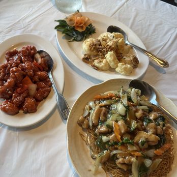 East Wall Chinese Restaurant - Pan Fried Noodle, Honey Walnut Shrimp, Sweet And Sour Chicken - Seafood Near Me - Houston, Texas East Wall Chinese Restaurant - Pan Fried Noodle, Honey Walnut Shrimp, Sweet And Sour Chicken - Seafood Near Me - Houston, Texas