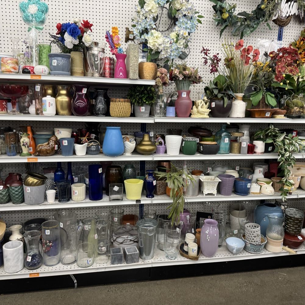 Edmonds Goodwill - Thrift Stores Near Me - Edmonds, Washington Edmonds Goodwill - Thrift Stores Near Me - Edmonds, Washington