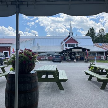 Cold Hollow Cider Mill - Outside area - Donuts Near Me - Waterbury Center, Vermont Cold Hollow Cider Mill - Outside area - Donuts Near Me - Waterbury Center, Vermont