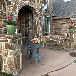 Texas Vineyard Homes - Our house, closely supervised by us during the build.
