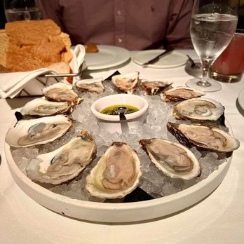 Canoe - Oysters on the Half Shell - New American Near Me - Atlanta, Georgia