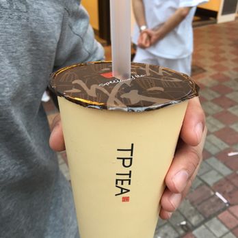 茶湯會 - I like the paper versus plastic cup the tea is served in. - Bubble Tea Near Me - Hong Kong, HK