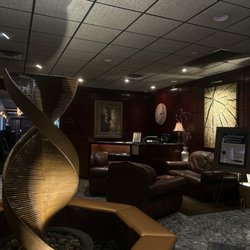 Relax Lounge & Grill - Atmosphere