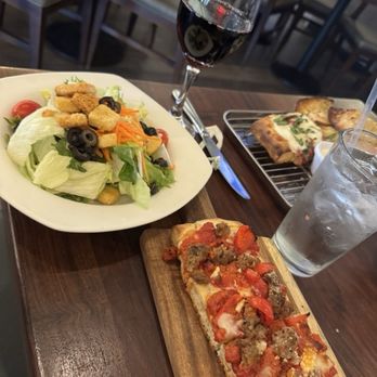 Melo's Pizza & Pasta - Meatball flatbread - Italian Near Me - Pleasant Hill, California Melo's Pizza & Pasta - Meatball flatbread - Italian Near Me - Pleasant Hill, California