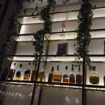 Isla & Co. - Midtown - Australian Near Me - New York, New York Isla & Co. - Midtown - Australian Near Me - New York, New York
