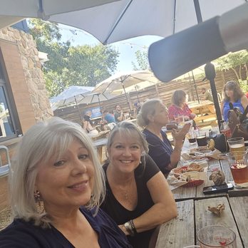 Hop and Sting Brewing Company - Lots of room for large groups gatherings - Breweries Near Me - Grapevine, Texas