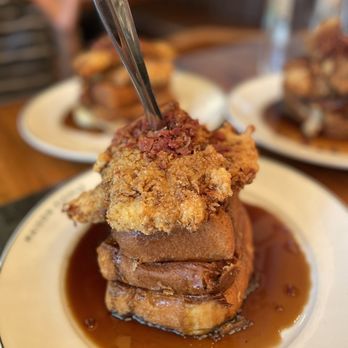 Maison Pickle - Fried Chicken 'N' Toast - Cocktail Bars Near Me - New York, New York Maison Pickle - Fried Chicken 'N' Toast - Cocktail Bars Near Me - New York, New York