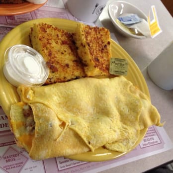 That Breakfast Place - Potato omlet with grilled jalapeño cornbread - American Near Me - Windham, Connecticut That Breakfast Place - Potato omlet with grilled jalapeño cornbread - American Near Me - Windham, Connecticut