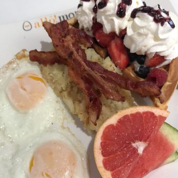 Allo Mon Coco - Breakfast & Brunch Near Me - Montreal, Quebec Allo Mon Coco - Breakfast & Brunch Near Me - Montreal, Quebec