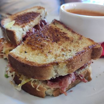 The Warming Hut - Reuben. Amazing! - New American Near Me - Mammoth Lakes, California The Warming Hut - Reuben. Amazing! - New American Near Me - Mammoth Lakes, California