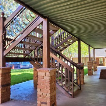 The Montclair Inn & Suites - Hotels Near Me - Springdale, Utah