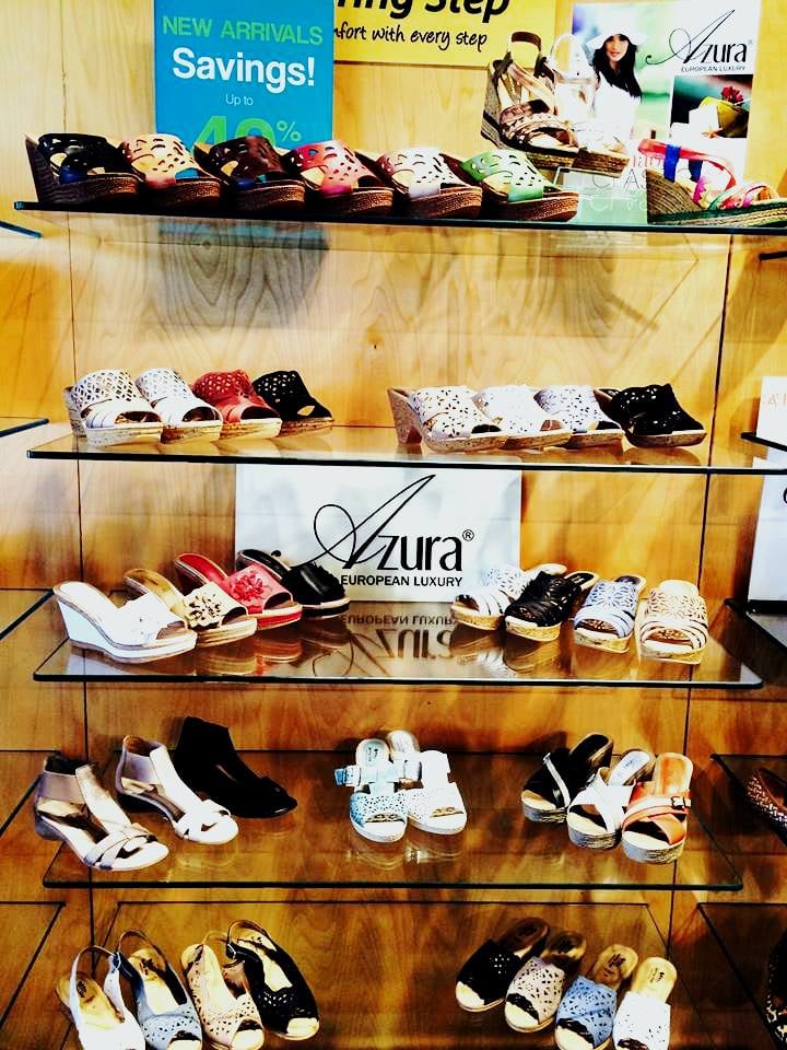 COMFORT SHOES Updated May 2024 14 Photos 423 Plaza Real, Boca