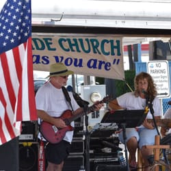 Navarre Beachside Church - Beach pastors