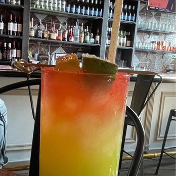 Fiorella's Italian Kitchen - Pizza Near Me - Oxon Hill, Maryland