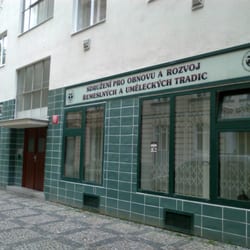 Sdružení pro obnovu a rozvoj uměleckých a řemeslných tradic - Tak takovýhle název organizace mě vždy dokáže fascinovat.