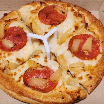 Pizza Hut - My pepperoni and pineapple with no sauce x2 delicious! - Chicken Wings Near Me - Muskogee, Oklahoma Pizza Hut - My pepperoni and pineapple with no sauce x2 delicious! - Chicken Wings Near Me - Muskogee, Oklahoma