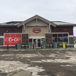 Co-op - Outside of the gas station
