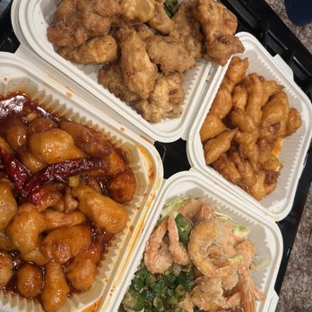 Lee's Garden Restaurant - Salt and pepper "prawns," general chicken, orange chicken and salt and pepper spare ribs - Chinese Near Me - Marina, California