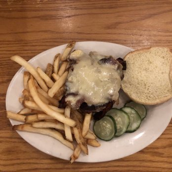 Stoneforge Grill - American Near Me - South Easton, Massachusetts