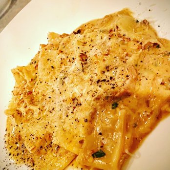 Melograno - Fazzoletti Al Ragú d'anatra 3/5 - Italian Near Me - Philadelphia, Pennsylvania