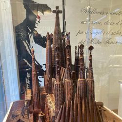 Torrons Vicens - Photo 8: Chocolate Sagrada Família