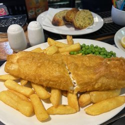 Aulay's Bar - Fish and chips.