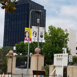 Campo de Cahuenga - Banners announcing Campo de Cahuenga.