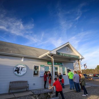 Collins Creamery - Ice Cream & Frozen Yogurt Near Me - Enfield, Connecticut