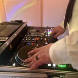 DJ Triplicate - Scratching. Wiki wiki wiki!