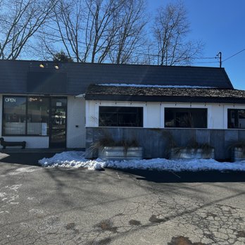 Little Riggs - Exterior view - Breakfast & Brunch Near Me - Branford, Connecticut