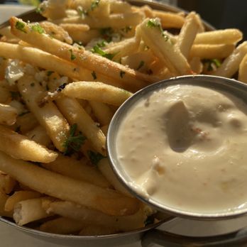 Brava Garden Eatery - Habanero Fries - Wine Bars Near Me - Pleasanton, California