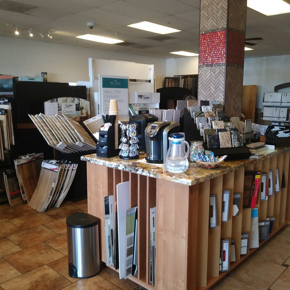 Their showroom is crowded but inviting. Their showroom is crowded but inviting.