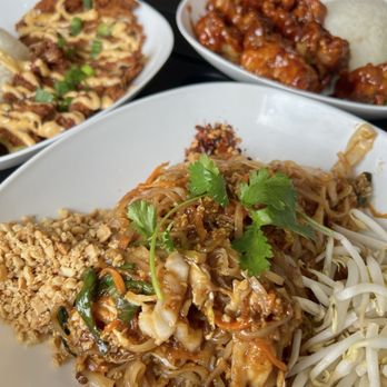 Kao Mun Gai - Shrimp Pad Thai - Thai Near Me - Oklahoma City, Oklahoma Kao Mun Gai - Shrimp Pad Thai - Thai Near Me - Oklahoma City, Oklahoma