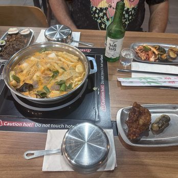 Dookki - Houston - Soju  Kimchi  Bimbap  Bulgogi Tteok-bokki  Korean fried chicken - Korean Near Me - Houston, Texas