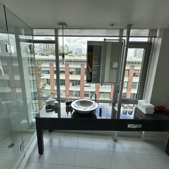 OPUS Hotel Vancouver - Bathroom view - Hotels Near Me - Vancouver, British Columbia OPUS Hotel Vancouver - Bathroom view - Hotels Near Me - Vancouver, British Columbia