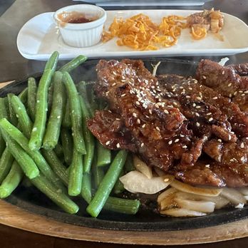 Akina - Teriyaki Beef - Asian Fusion Near Me - Clermont, Florida