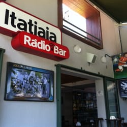 Itatiaia Rádio Bar - pra onde vc olha tem uma TV :/