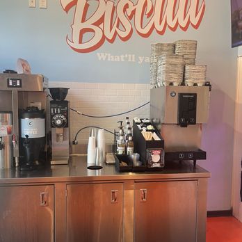 Rise Southern Biscuits & Righteous Chicken - Chicken Shop Near Me - Winter Park, Florida