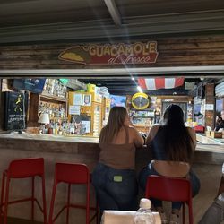 Guacamole Al Fresco - The Bar