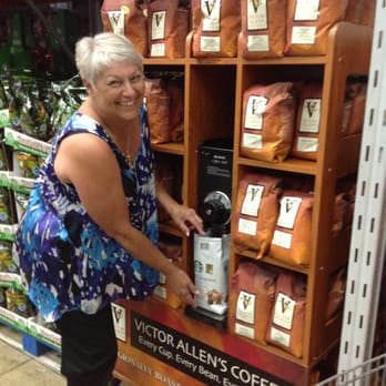 Sam's Club - Grind your own coffee beans - takes a few minutes, but smells heavenly. - Wholesale Stores Near Me - Rockford, Illinois Sam's Club - Grind your own coffee beans - takes a few minutes, but smells heavenly. - Wholesale Stores Near Me - Rockford, Illinois