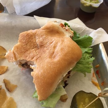 Sarah’s On the Square - Cheeseburgers - American Near Me - Gainesville, Texas Sarah’s On the Square - Cheeseburgers - American Near Me - Gainesville, Texas