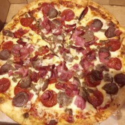 Crossroads Mart - Large Meat Lovers