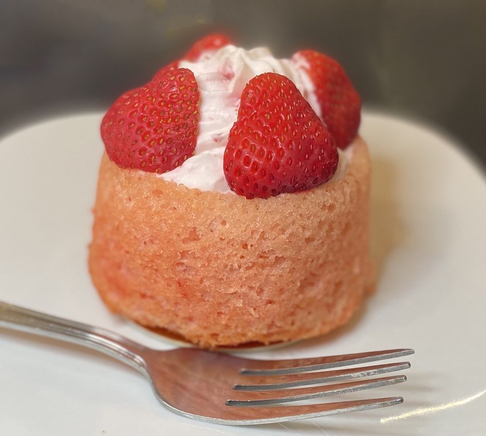 WILLOW CAKES AND PASTRIES Updated September 2024 286 Photos & 42