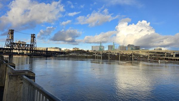 Tom McCall Waterfront Park by null