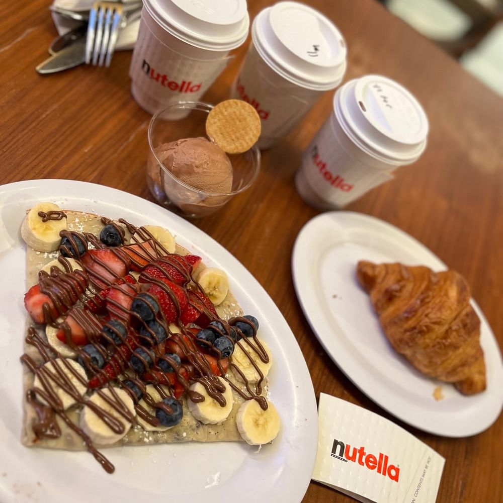 Nutella Cafe - Make your own Nutella crepe - Desserts Near Me - Chicago, Illinois Nutella Cafe - Make your own Nutella crepe - Desserts Near Me - Chicago, Illinois