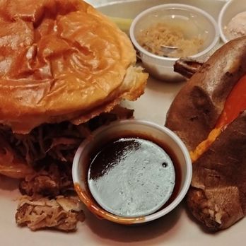 Texas Roadhouse - Pulled pork sandwich - American Near Me - Zanesville, Ohio Texas Roadhouse - Pulled pork sandwich - American Near Me - Zanesville, Ohio