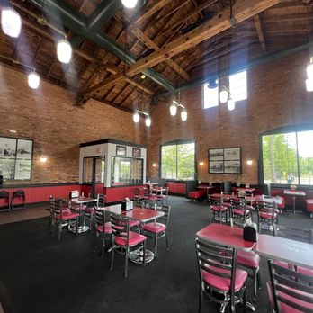 Doll n' Burgers - Fast Food Near Me - Jackson, Michigan Doll n' Burgers - Fast Food Near Me - Jackson, Michigan