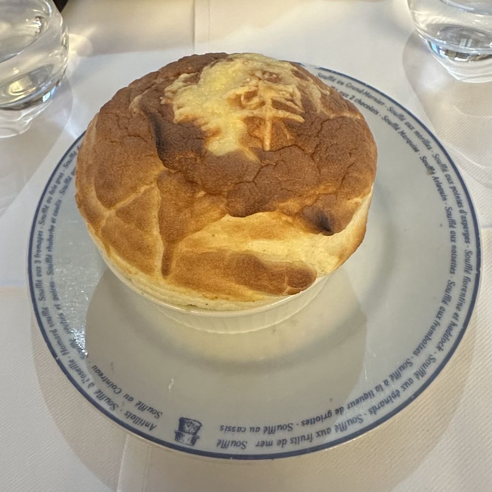 Le Soufflé - Cheese souffle - French Near Me - Paris, 75