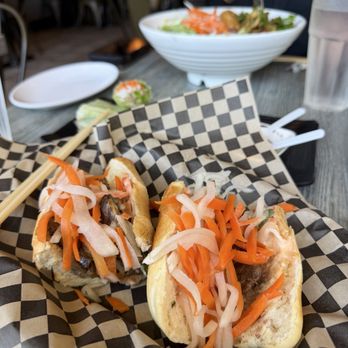 Phovorite Vietnamese Kitchen - Pork bahn mi - Vietnamese Near Me - Culver City, California Phovorite Vietnamese Kitchen - Pork bahn mi - Vietnamese Near Me - Culver City, California